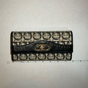 AUTHENTIC Ferragamo WALLET
